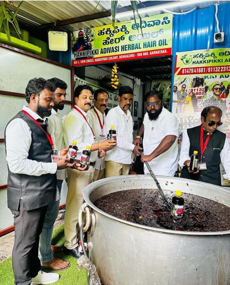 KARNATAKA HAKKI PIKKI NEELAMBARI HERBAL HAIR OIL